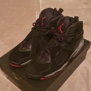 Air Jordan retro 8 bred
